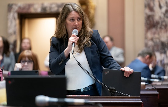 Senator Jen McEwen Leads Charge for Worker's Rights Bill Through Minnesota Senate