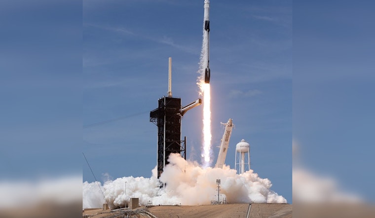Sky Spectacle, SpaceX Falcon 9 Rocket Dazzles West Coast with Stunning Twilight Launch