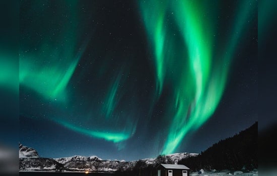 Southeast Texas Awed by Rare Northern Lights Show Amid Severe Solar Storm