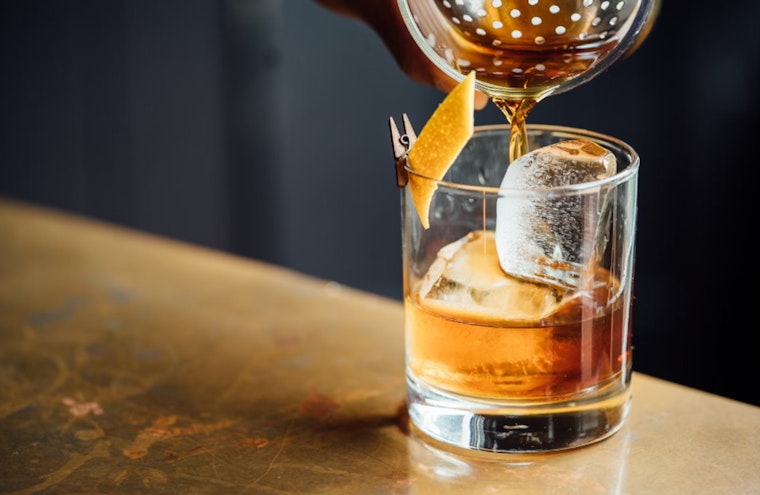 St. Louis Park Authorizes Restaurants Serving Liquor to Operate Closer to Homes