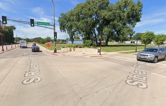 Student Sustains Minor Injuries in School Bus Rear-End Collision in Mankato