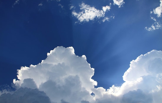 Sunny Seattle Weekend Forecast with Temperatures Nearing 80 Degrees, Cooler Week Ahead