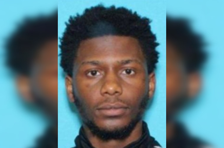 Suspect in Chicago Officer's Killing Nabbed with Victim's Handcuffs