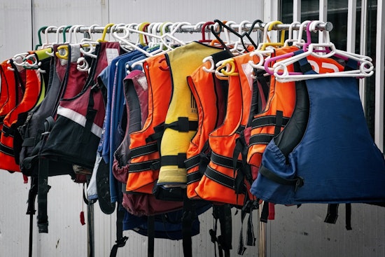 Texans Urged to Prioritize Life Jacket Use Amid Spike in Water-Related Incidents, TPWD Advocates for Safety