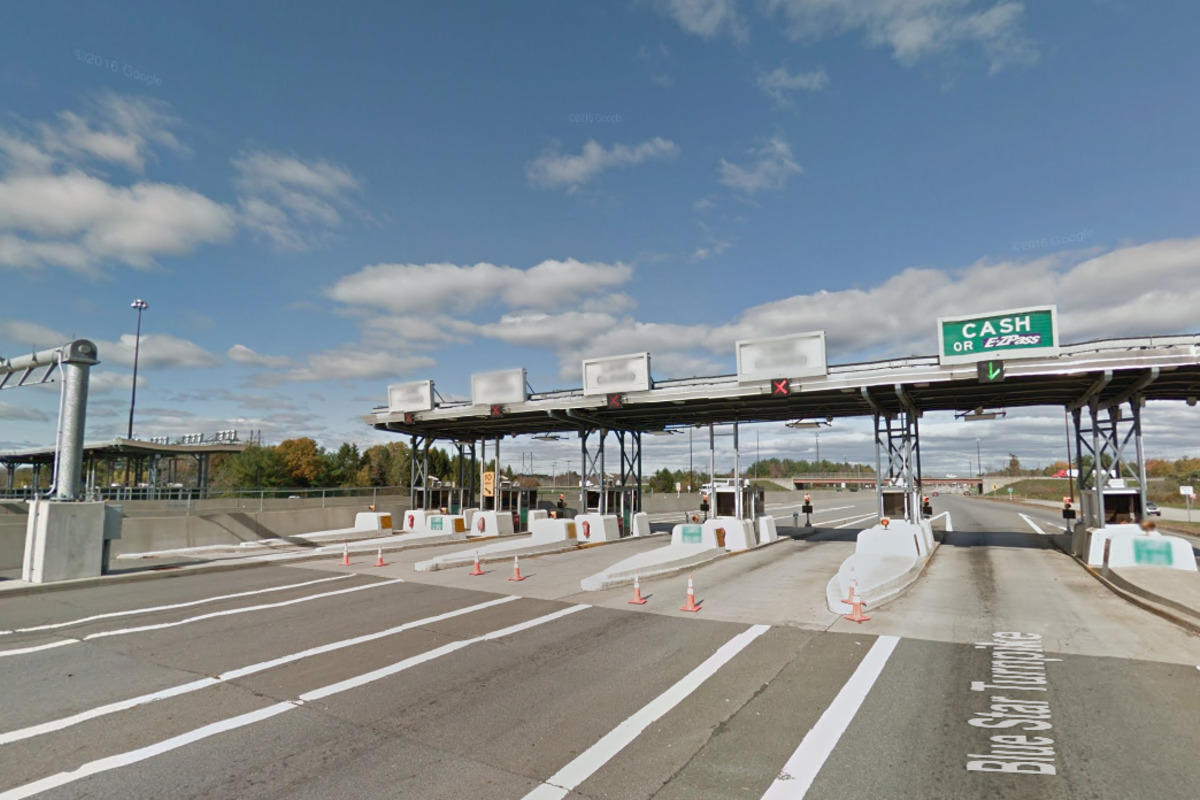 Two Injured as Vehicle Crashes Into Concrete Barrier at Hampton Toll