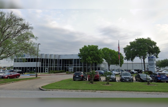 Two Lamar CISD Schools Closed Amid Manhunt for Suspect in Nearby Domestic Violence Incident