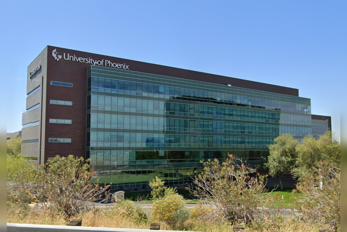 University of Phoenix Campus Adorns 10,000 Flags in Memorial Day