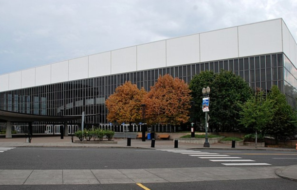 Veterans Memorial Coliseum Faces Potential Transformation as Portland Considers Land Use Proposal