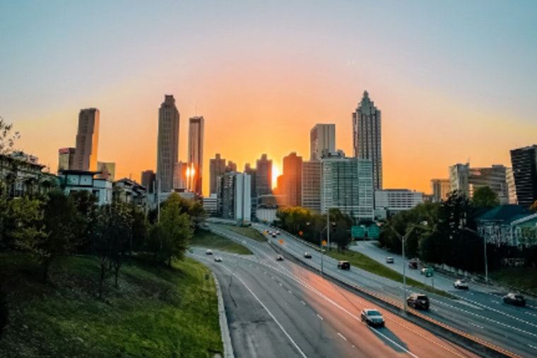 Warm and Sunny Skies Grace Atlanta Area, Rain Chances Loom for Weekend