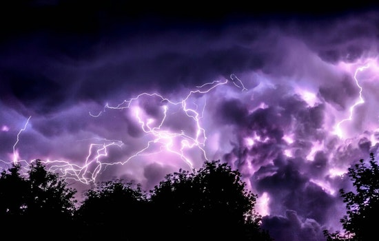 Washington D.C. Braces for Showers and Coastal Flooding, Weather Service Advises Caution