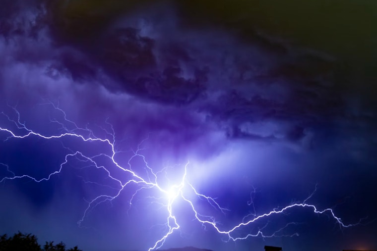 Washington D.C. Braces for Showers and Thunderstorms, Relief in Sight for Weekend