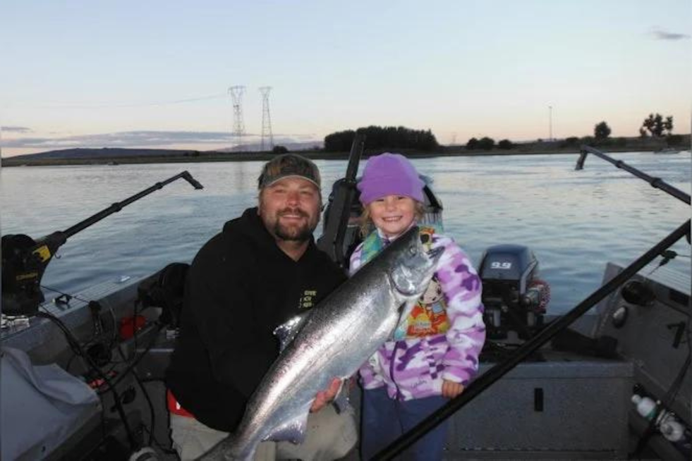 Washington's Deep River Spring Chinook Fishing Season Extended, Rules Aligned with Columbia River Policy