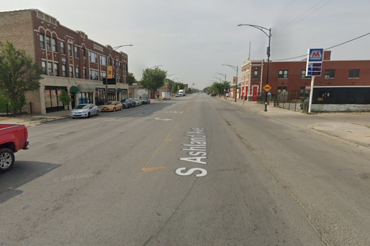 14-Year-Old Girl Wounded in Late-Night Shooting on Chicago's South Side