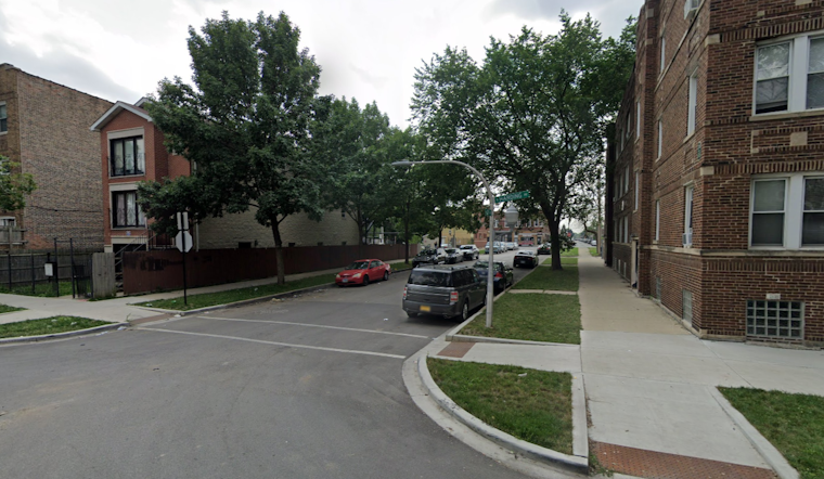 19-Year-Old Woman Critically Injured in Daylight Robbery Shooting in Chicago's Lawndale