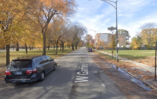 19-Year-Old Woman Fatally Shot While Driving in Chicago's Englewood Neighborhood, Triggering Crash That Injures 3