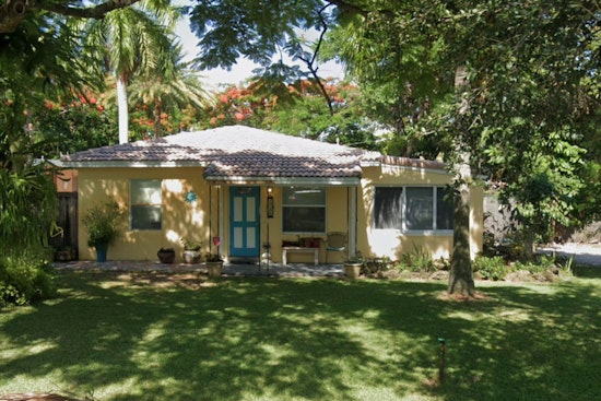 7-Year-Old Boy Dies After Being Found Submerged in Tragic Fort Lauderdale Pool Incident