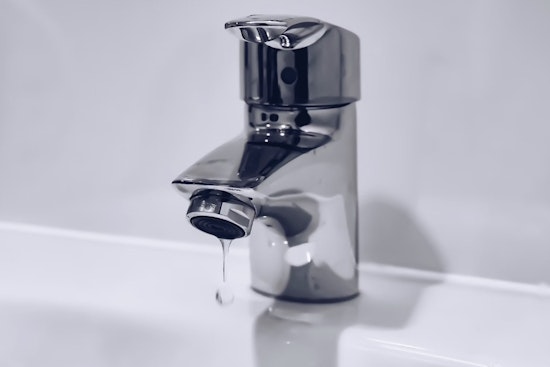 Atlanta Grapples with Water Crisis Fallout, Mayor Seeks U.S. Army Corps' Aid Amidst Resident Dissatisfaction