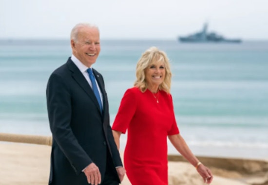 Biden and Trump Battle for Battleground States, First Lady Energizes Senior Voters, Trump Courts Detroit as Verdict Looms
