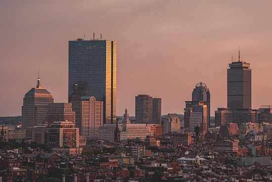 Boston Basks in Warm Sunshine Today, Potential Thunderstorms Ahead for the Weekend