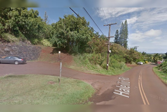 California Hiker Injured, Airlifted by Kaua‘i Fire Department on Nounou East Trail