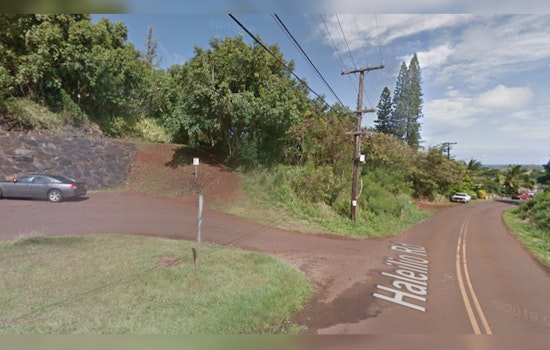California Hiker Injured, Airlifted by Kaua‘i Fire Department on Nounou East Trail
