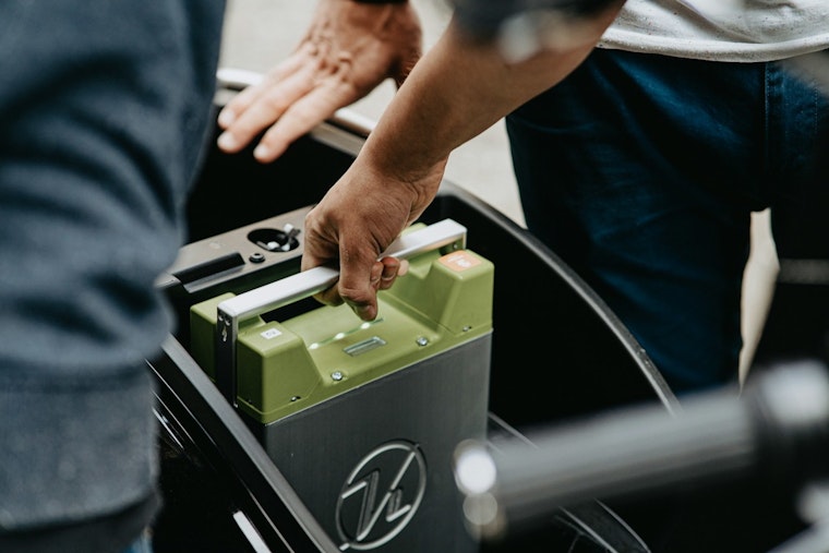 Chicago Amps Up Safety Crusade Against Lithium-Ion Battery Blazes as Feds Eye Nationwide Standards
