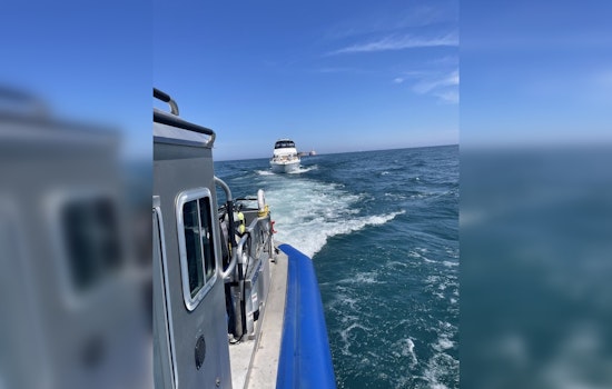 Chicago Marine Police Swiftly Rescue Passengers from Twin Boat Fires on Lake Michigan