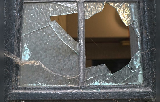 Chicago Police Alert Businesses About Rash of Overnight Burglaries in 8th and 9th Districts
