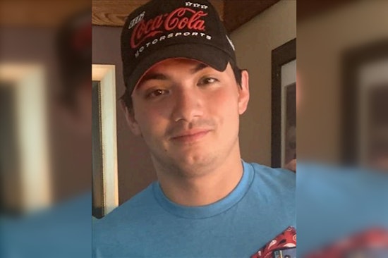 Chicago Police Seek Help Locating 21-Year-Old Jack Yee Last Seen on CTA Brown Line