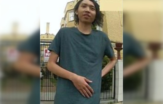Chicago Police Seek Public's Help in Search for Missing 21-Year-Old Louis Jovin