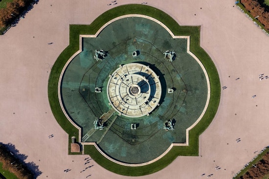Chicago's Buckingham Fountain Reopens After Swift Cleanup Post Anti-War Vandalism Incident
