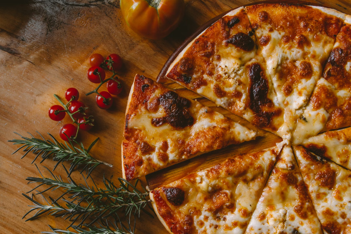 Chicago's Robert's Pizza & Dough Co. Crusts into Top 10 of National