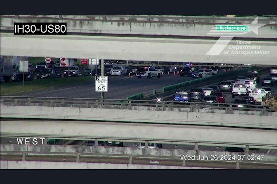 Dallas Authorities Launch Manhunt for Hit-and-Run Driver After Pedestrian Fatally Struck on I-30