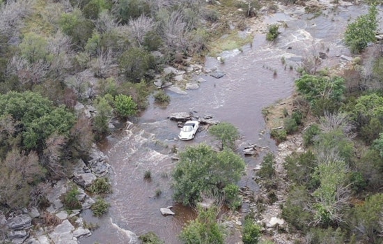 Daring Rescue in Burnet County, Agencies Join Forces to Save Group from Floodwaters in Texas