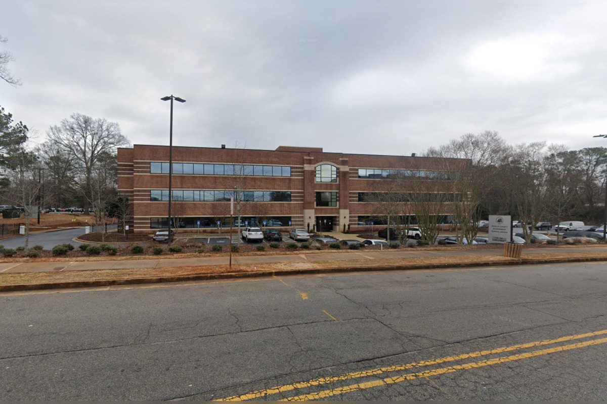 DeKalb County Water Main Repair Restores Service on Memorial Drive