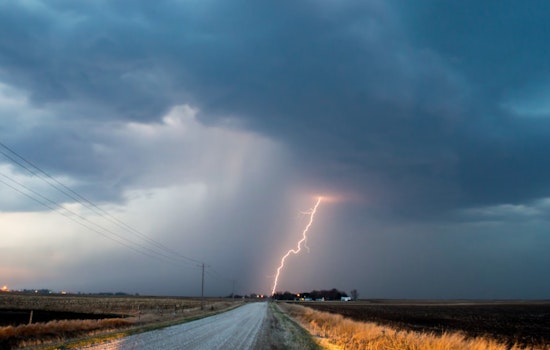 Detroit Braces for Mixed Weather with Showers, Thunderstorms, and Sunny Spells on the Horizon