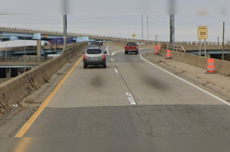 Detroit Police Investigate After Man Killed in Southfield Freeway Shooting, Suspects At Large