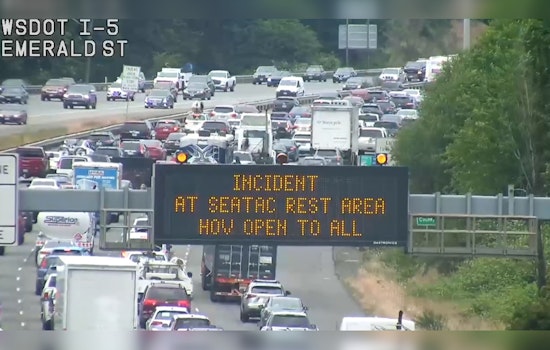 Driver Fatally Stabbed and 3 Injured Amidst Traffic Chaos on I-5 Near Federal Way