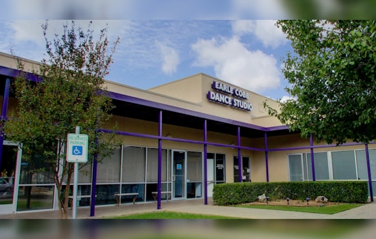 Earle Cobb Dance Studio Marks 95 Years with Festive Reunion at San Antonio's Lila Cockrell Theatre