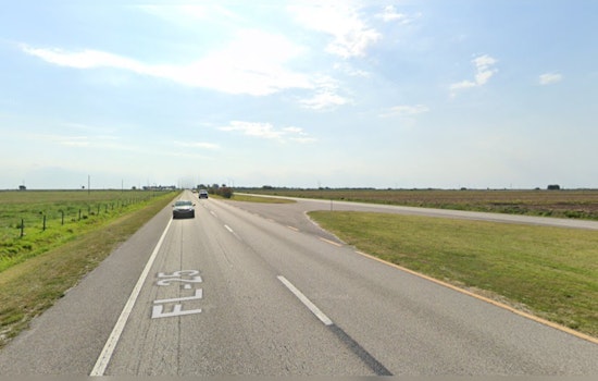 Experimental Aircraft Makes Safe Emergency Landing on Palm Beach County Road Due to Damaged Propeller