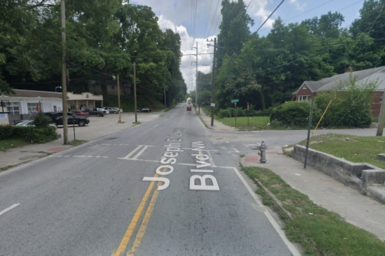 Fatal Collision at Atlanta Intersection Leaves One Dead and Two Hospitalized