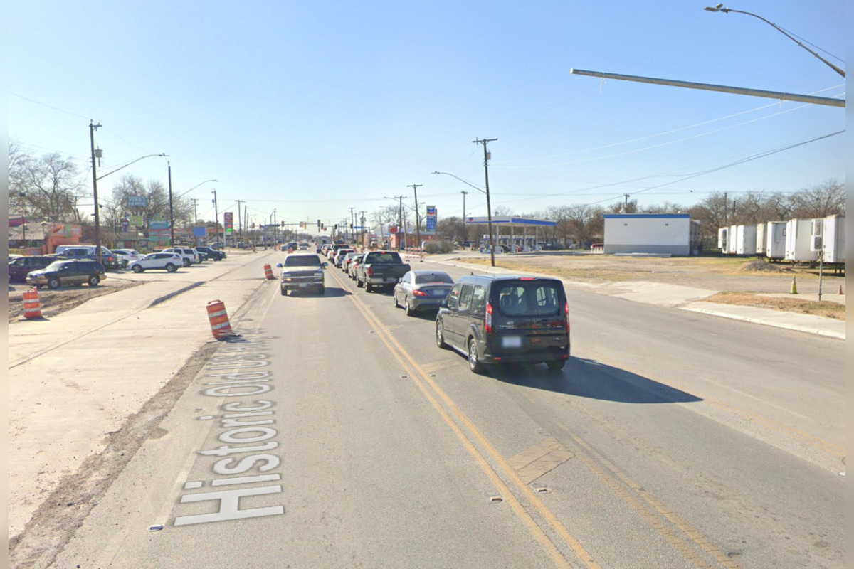 Fatal Hit-and-Run In San Antonio, Man Struck By SUV On Historic Hwy