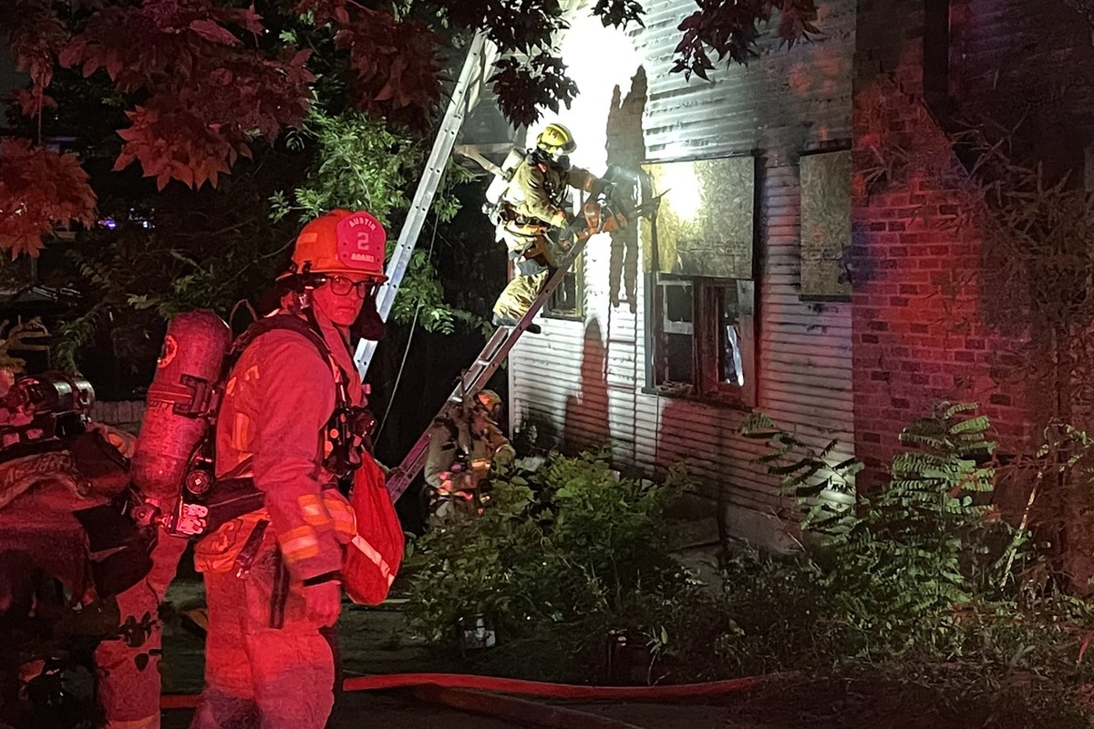 Fire Crews Douse Major Blaze on West Sixth Street in Austin, No