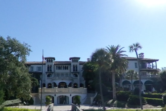 Former Employee Sues Sea Island Resort for Alleged Pregnancy Discrimination and Wrongful Termination