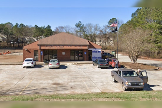 Georgia Congressmen Tour Palmetto USPS Facility Amid Mail Delay Concerns, Highlight Promised Improvements