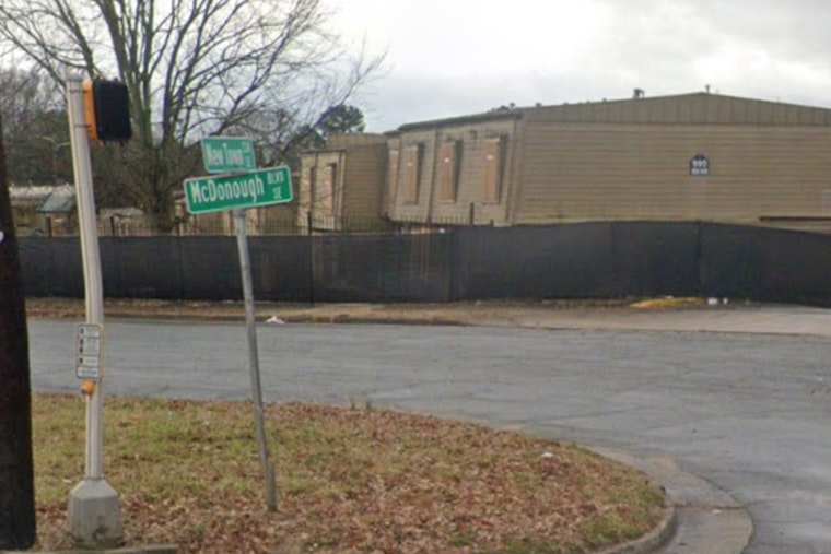 Gunfire Disrupts Atlanta Candlelight Vigil, Injuring One, Police Seek Information on Suspects