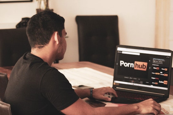 Hoosier Heatwave, Pornhub Hits Brakes in Indiana Amid Age Verification Showdown