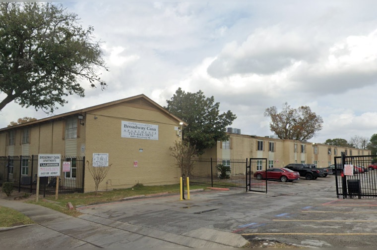 Houston Firefighter Injured, Residents Displaced by Accidental Apartment Fire in Golfcrest/Bellfort/Reveille Area