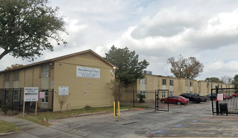 Houston Firefighter Injured, Residents Displaced by Accidental Apartment Fire in Golfcrest/Bellfort/Reveille Area