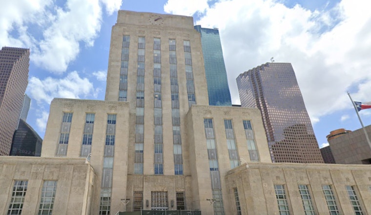 Houston ISD Superintendent Agrees to Meet City Council Amid Community Calls for Transparency